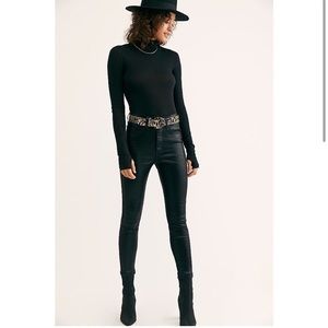 Levi's Mile High Ankle Super Skinny Coated Black Jeans Women’s Size 28